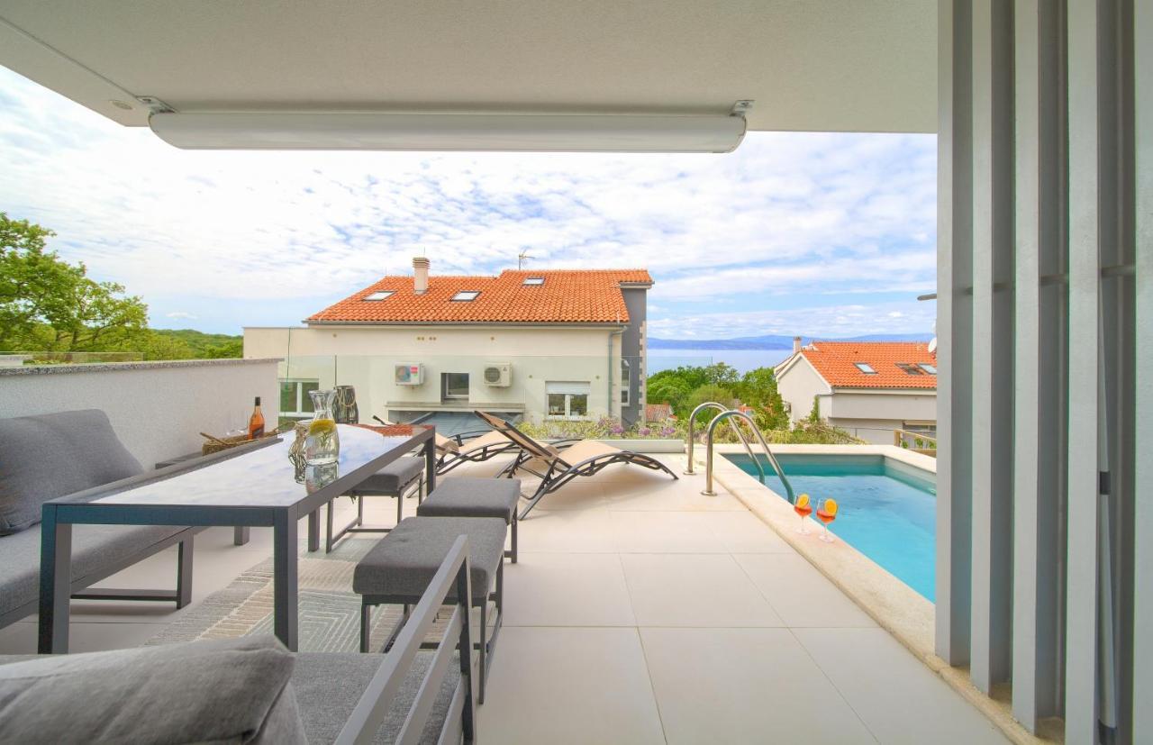 Villa Solis Lacus Modern Apartment - Private Heated Pool - Smart Tv Sky X - Free Parking Njivice Exterior foto