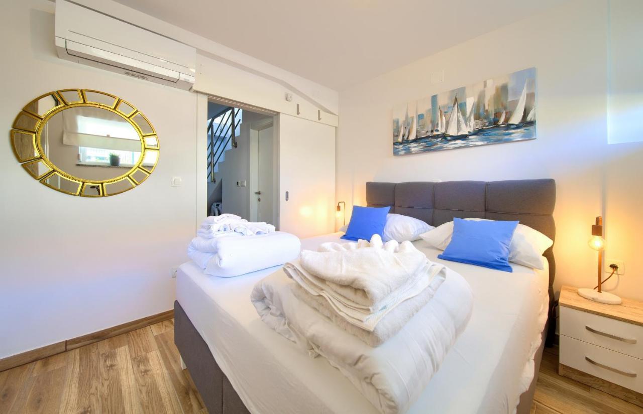 Villa Solis Lacus Modern Apartment - Private Heated Pool - Smart Tv Sky X - Free Parking Njivice Exterior foto