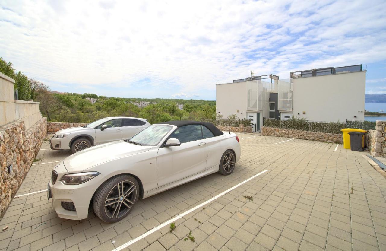 Villa Solis Lacus Modern Apartment - Private Heated Pool - Smart Tv Sky X - Free Parking Njivice Exterior foto